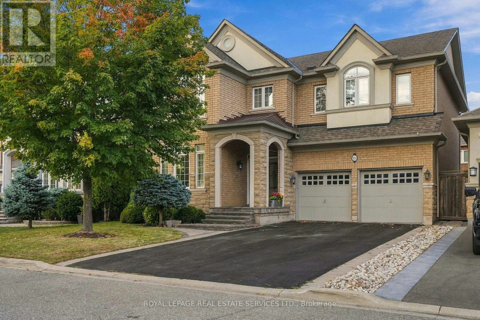 227 Alison Crescent, Oakville, ON, L6L 0C7