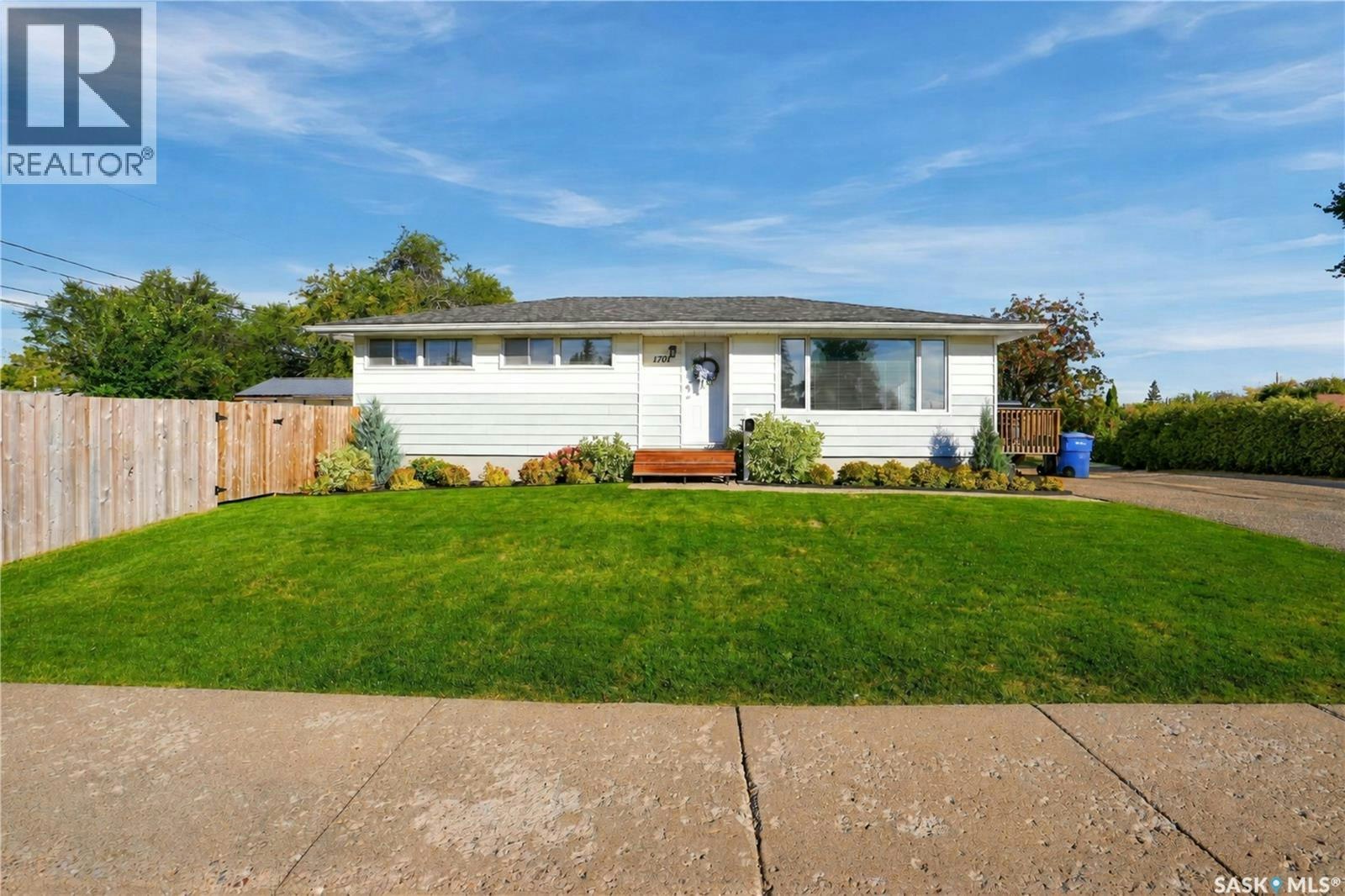 1701 92nd Street, North Battleford, SK, S9A 0B3