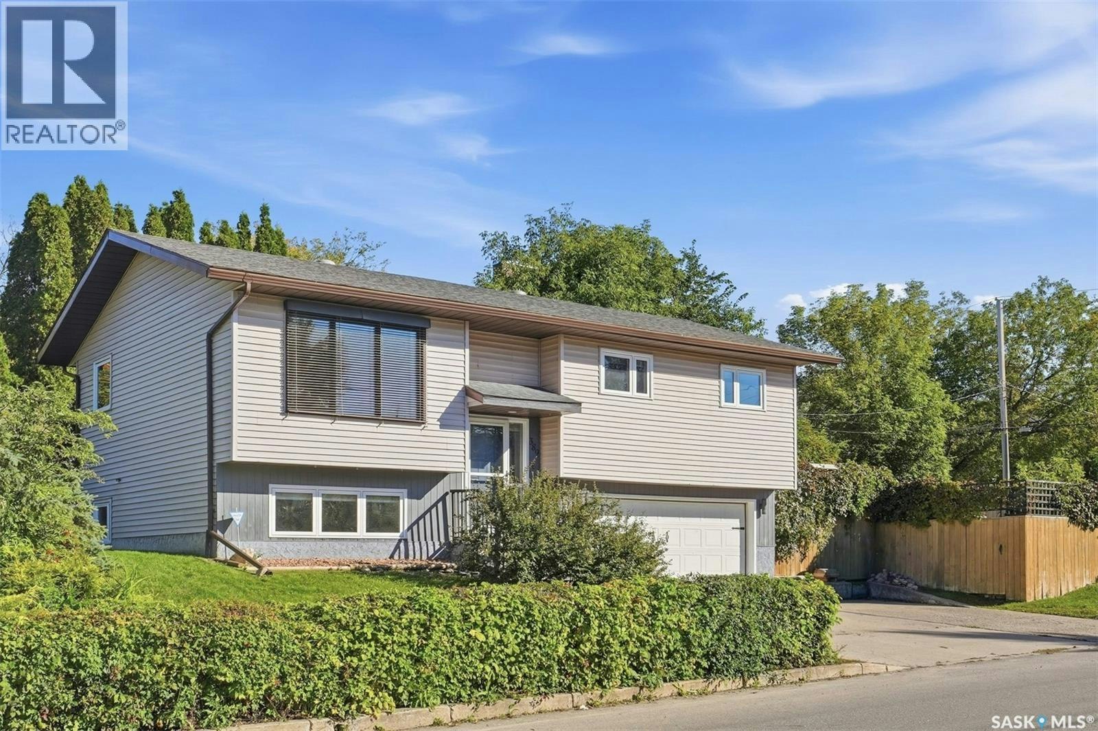 389 21st Street W, Prince Albert, SK, S6V 4J2