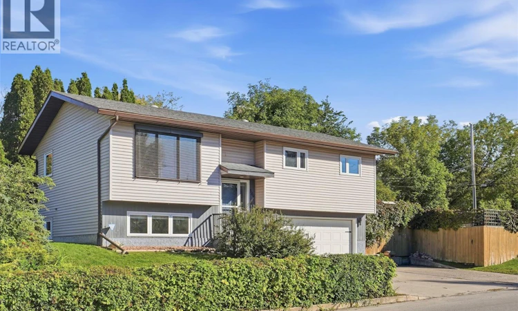 389 21st Street W