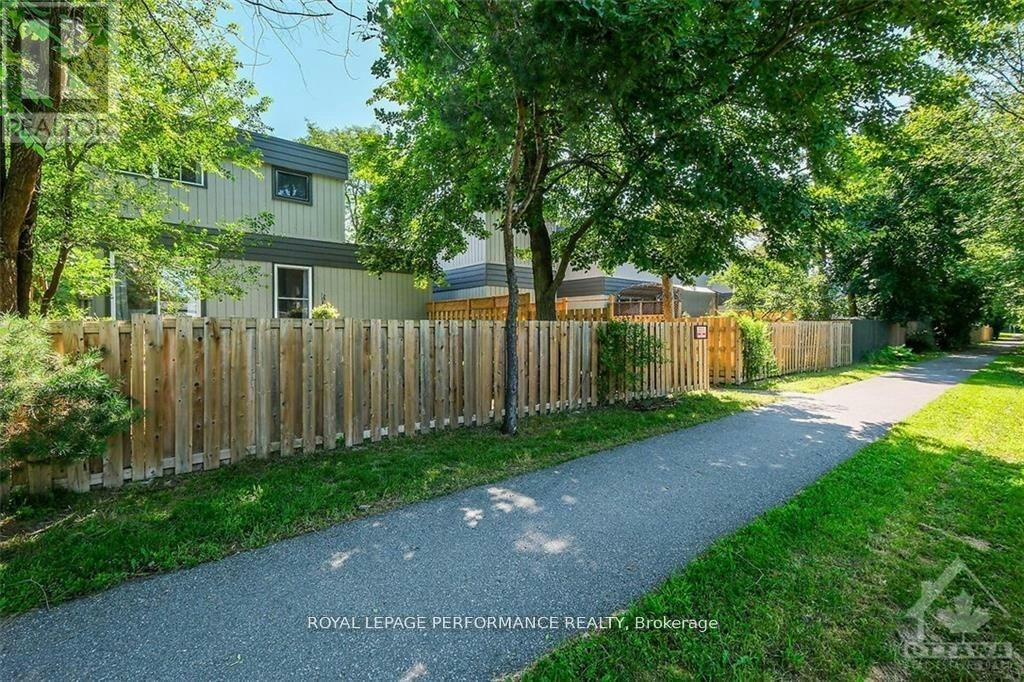 28-42 Compata Way, Ottawa, ON, K1B 4W9 - 29