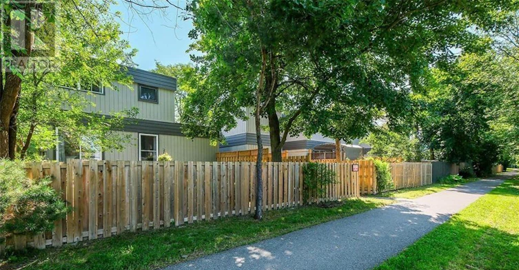 28-42 Compata Way, Ottawa, ON, K1B 4W9 - 29