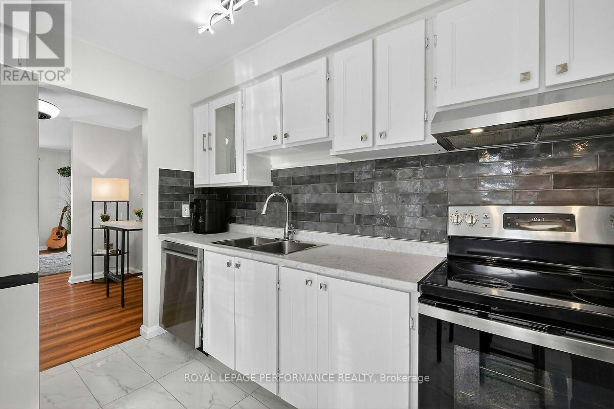 28-42 Compata Way, Ottawa, ON, K1B 4W9 - 5