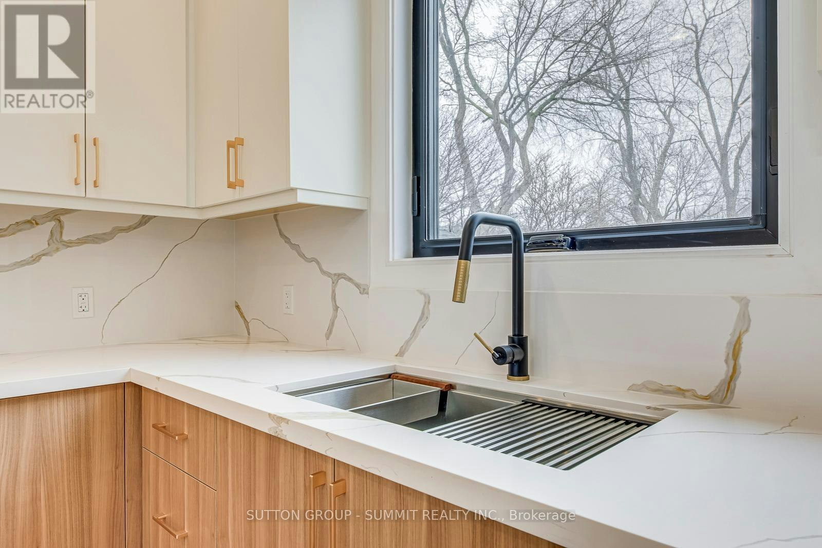 103 Kalmar Avenue, Toronto, ON, M1N 3G5 - 6