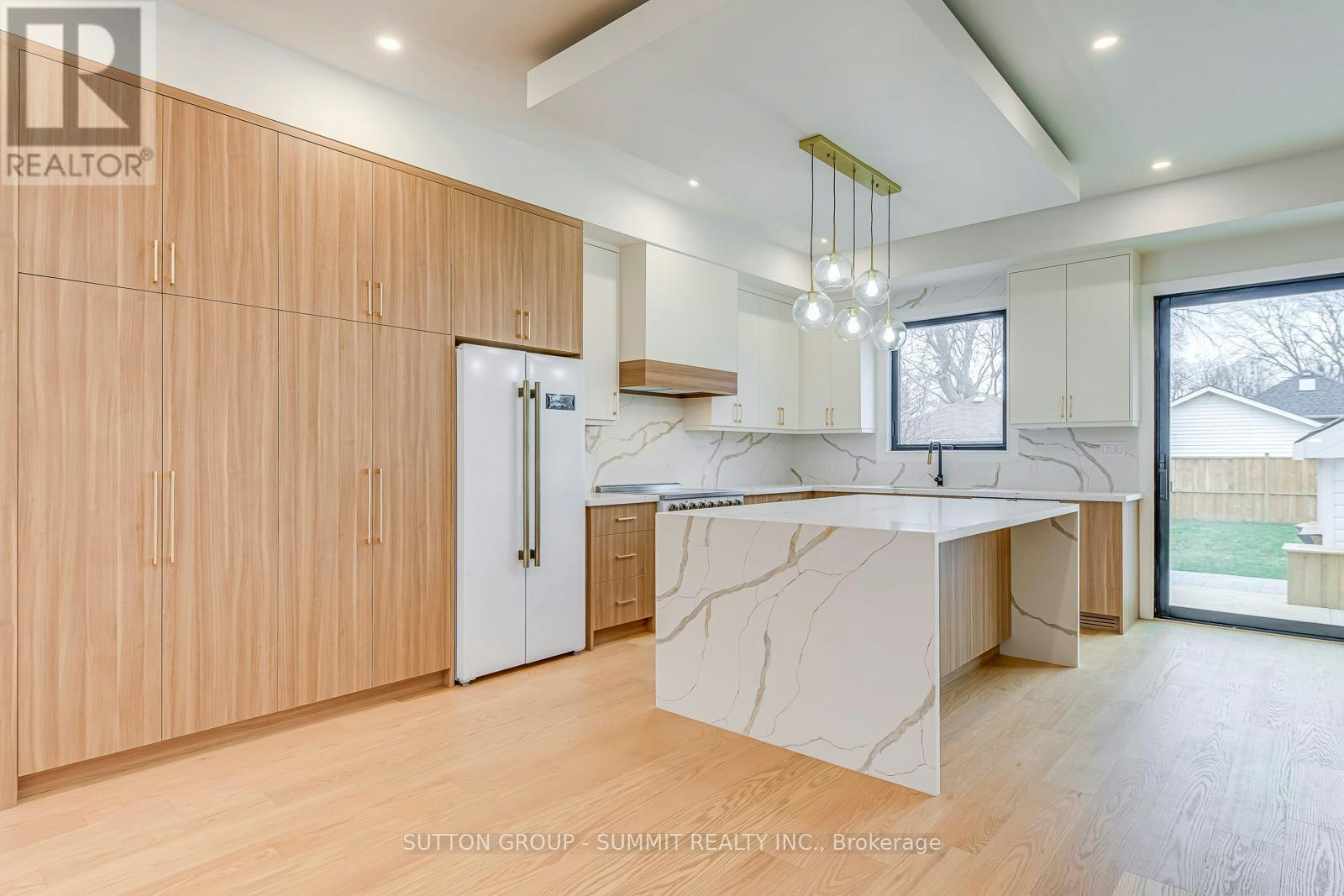103 Kalmar Avenue, Toronto, ON, M1N 3G5 - 2