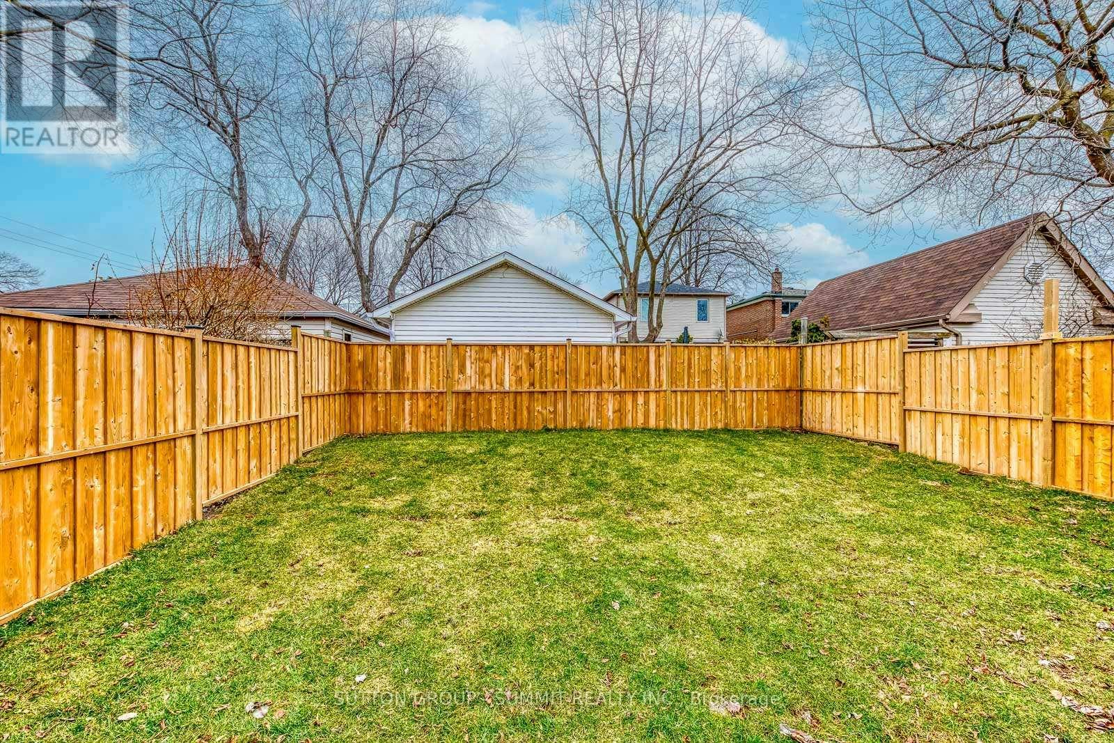 103 Kalmar Avenue, Toronto, ON, M1N 3G5 - 40