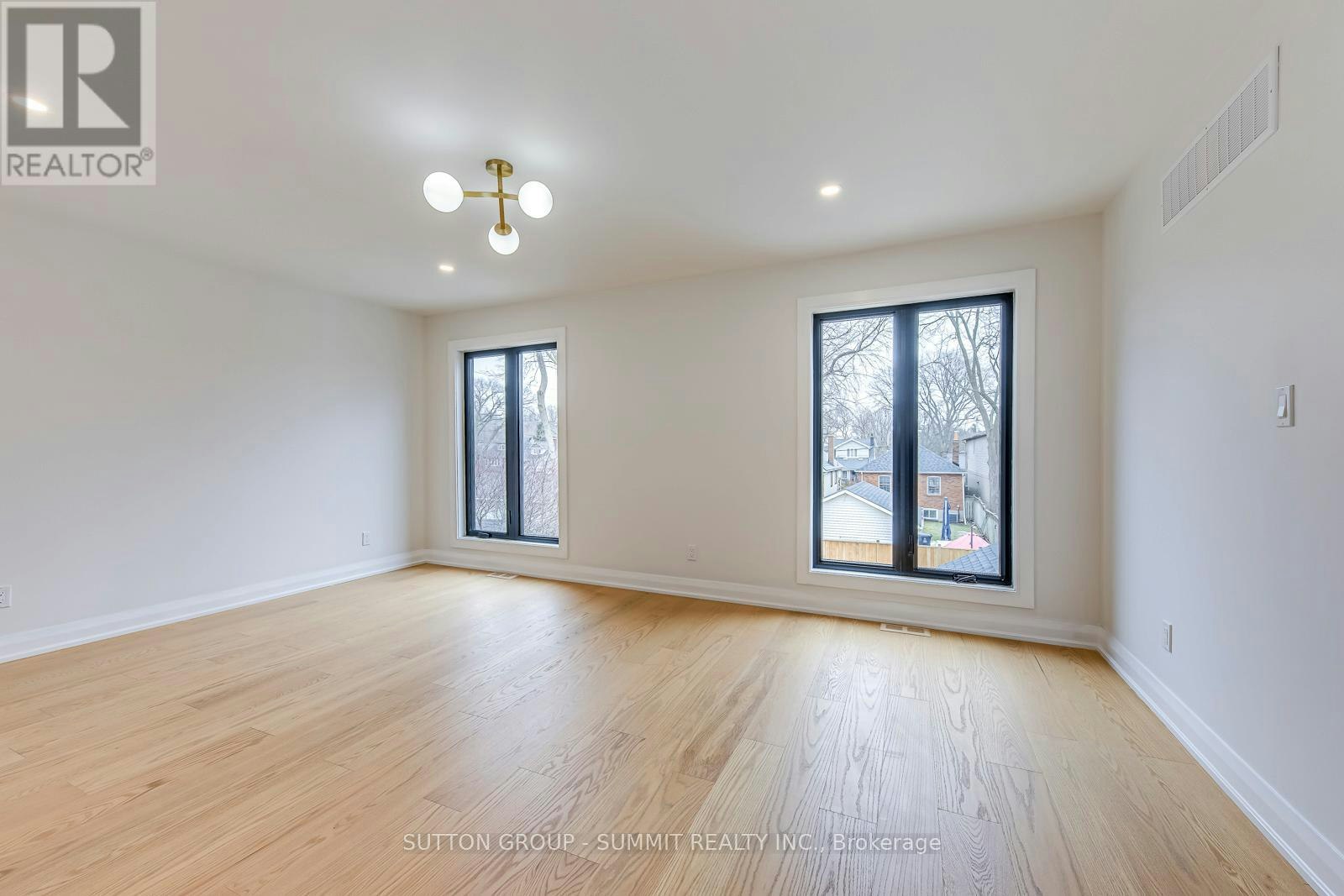 103 Kalmar Avenue, Toronto, ON, M1N 3G5 - 16