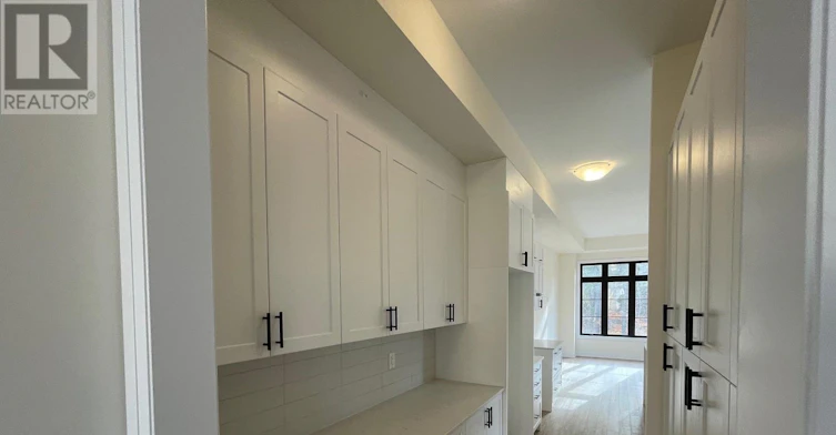 39 De La Roche Drive, Vaughan, ON, L4H 5G4 - 4