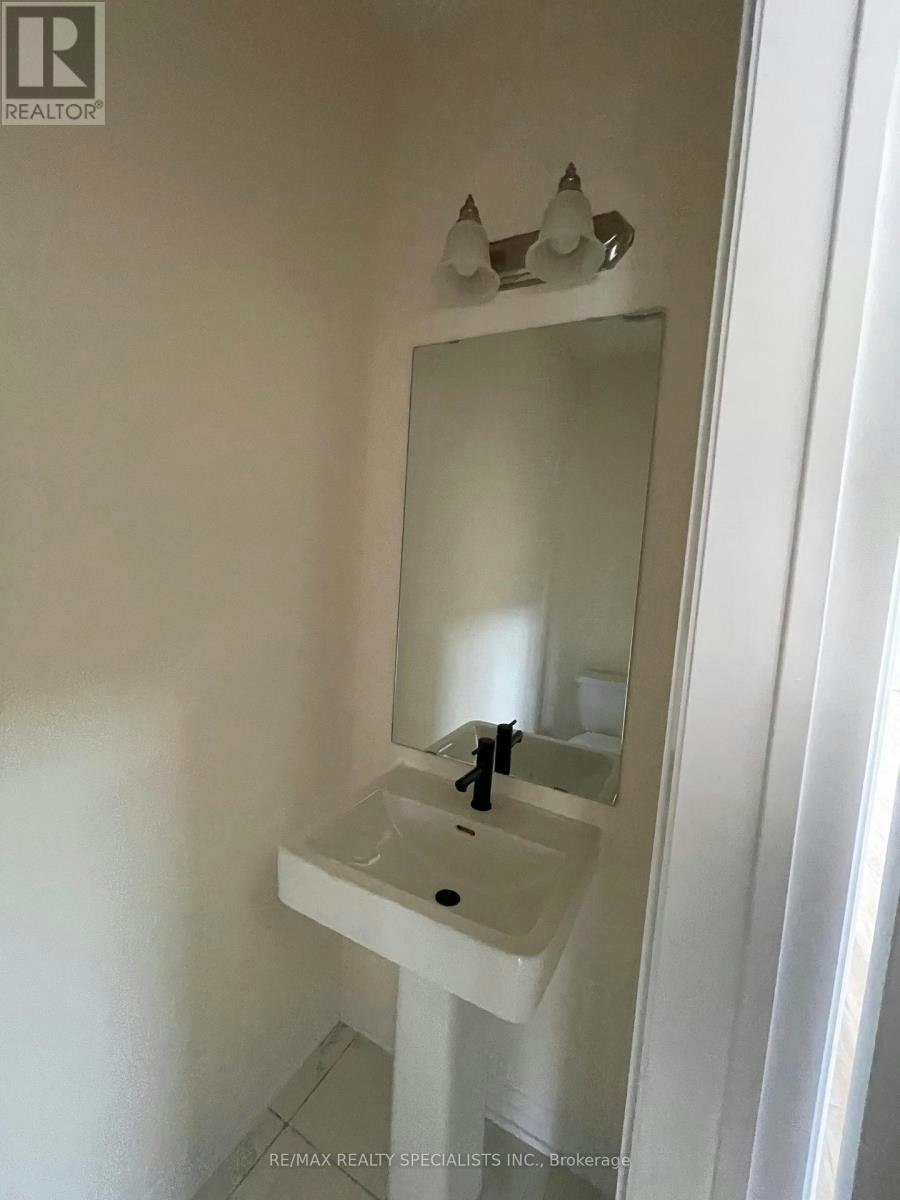 39 De La Roche Drive, Vaughan, ON, L4H 5G4 - 17