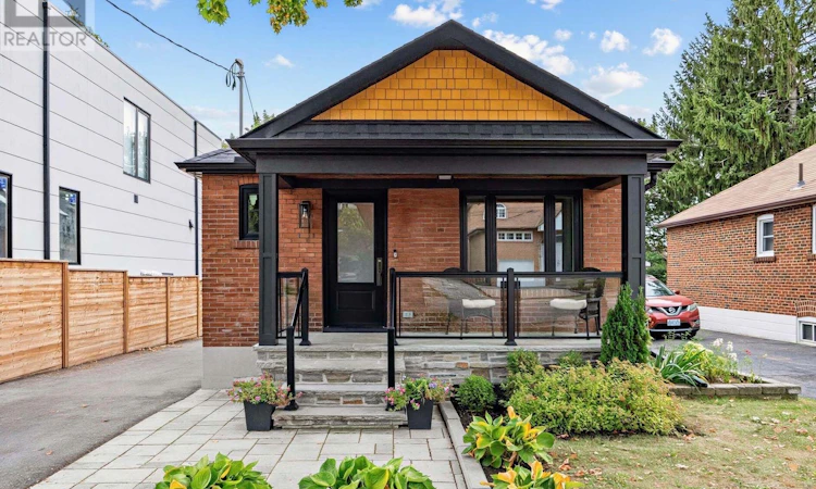 41 Ringley Avenue