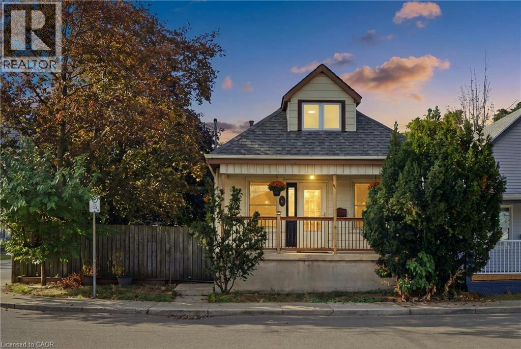 264 Britannia Avenue, Hamilton, ON, L8H 1X8