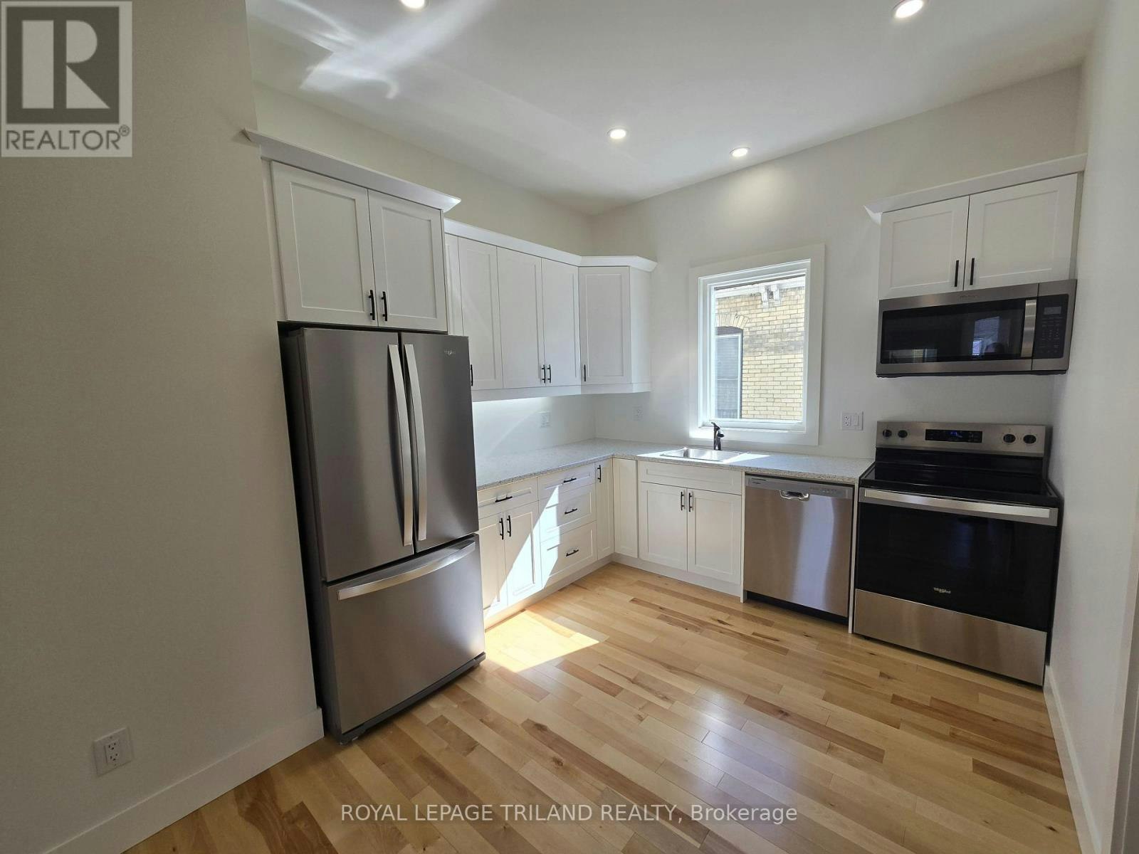 1-245 Ross Street, St. Thomas, ON, N5R 3Y7 - 9