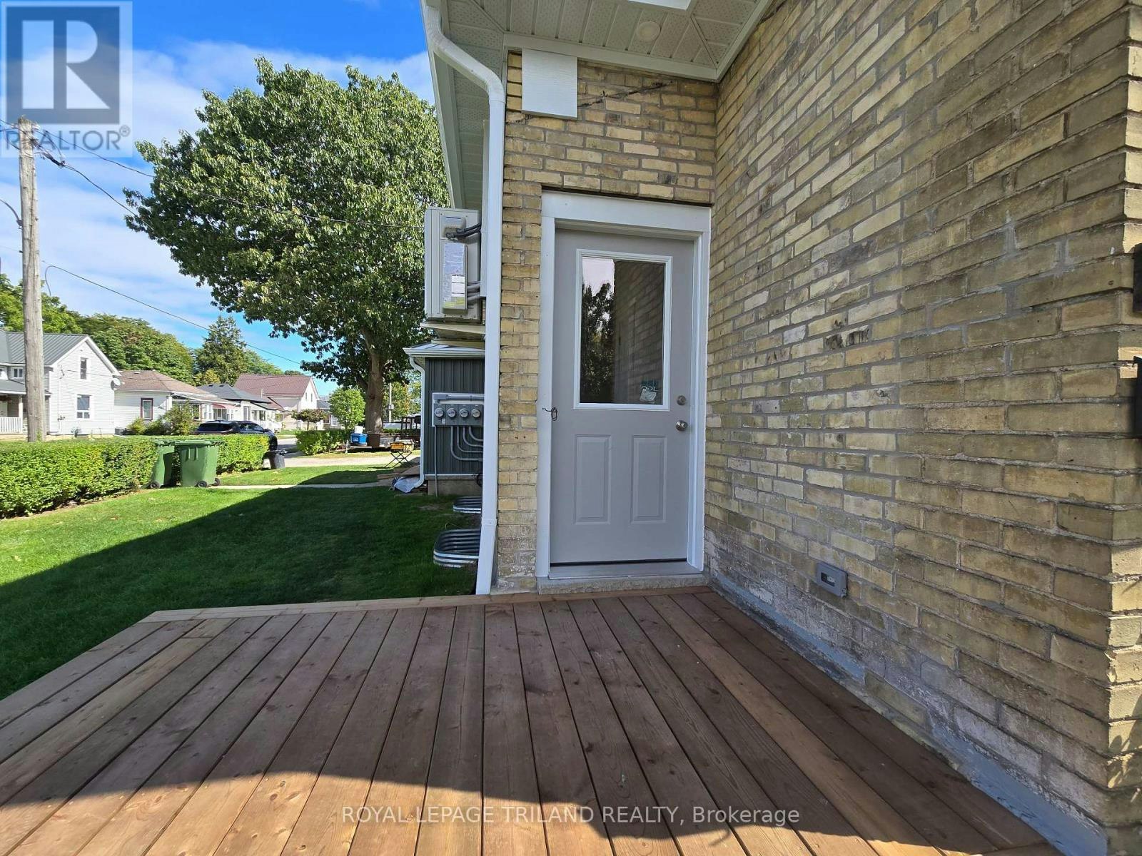 1-245 Ross Street, St. Thomas, ON, N5R 3Y7