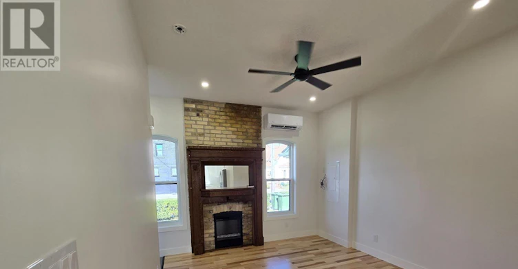 1-245 Ross Street, St. Thomas, ON, N5R 3Y7 - 6