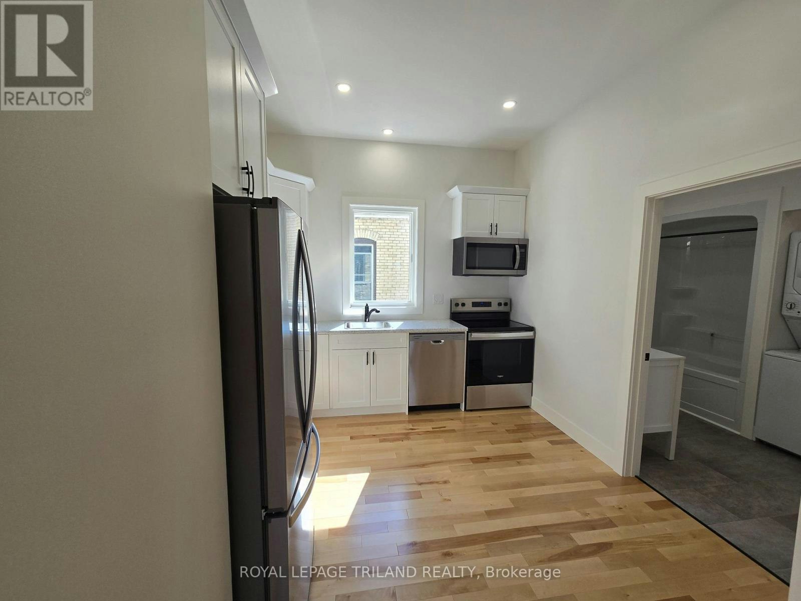 1-245 Ross Street, St. Thomas, ON, N5R 3Y7 - 8