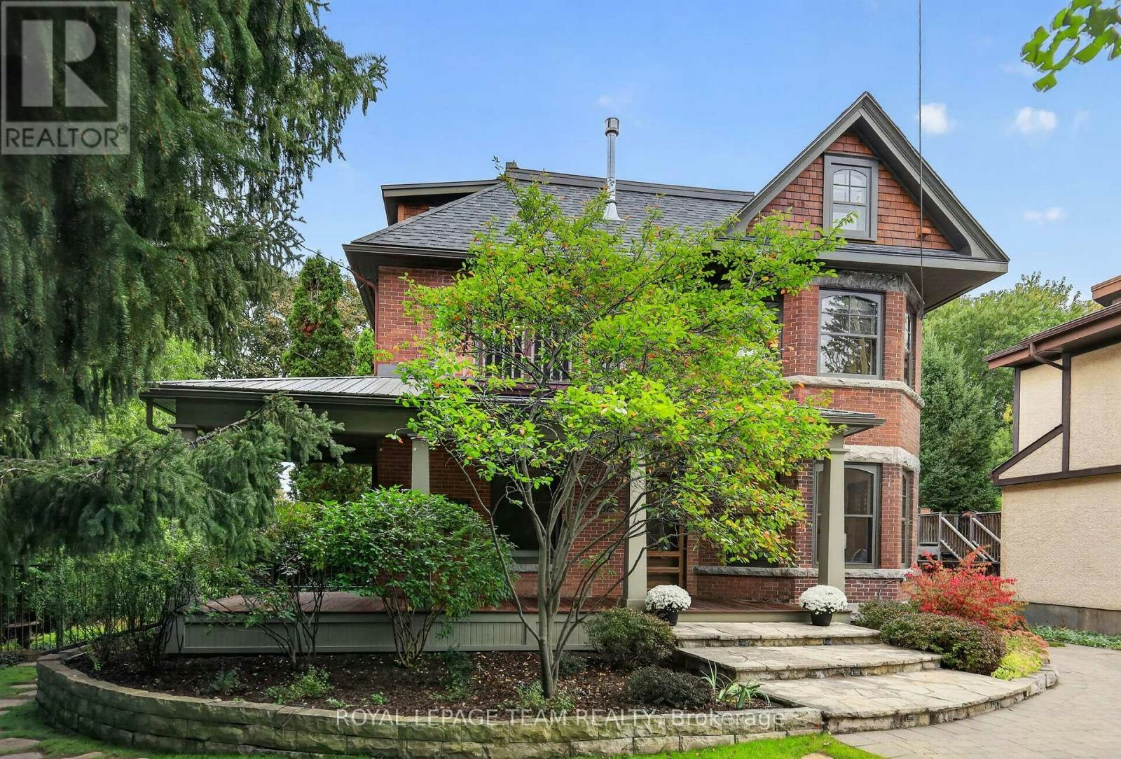 515 Broadview Avenue, Ottawa, ON, K2A 2L3