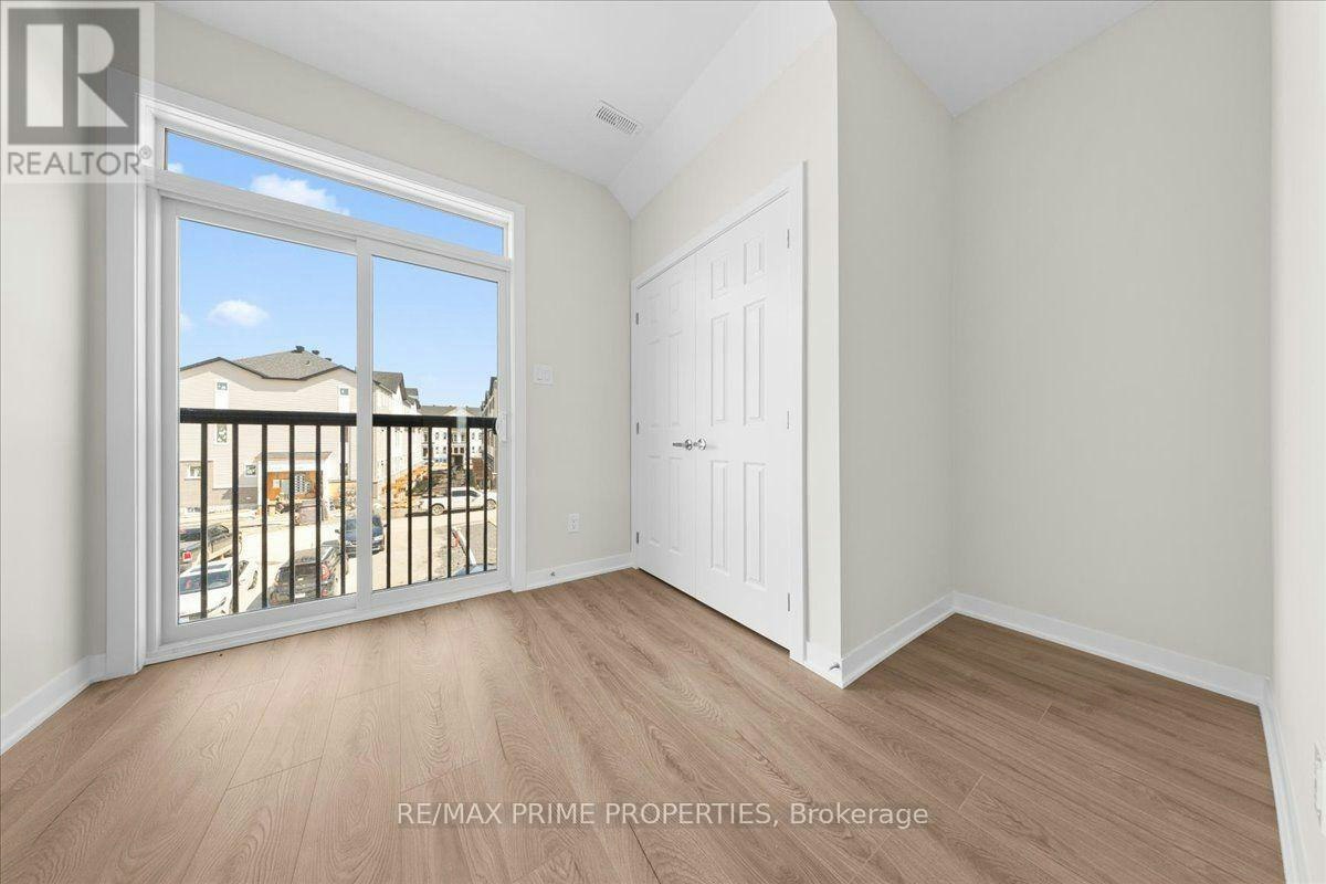 239 Lamarche Avenue, Ottawa, ON, K1W 1M6 - 4