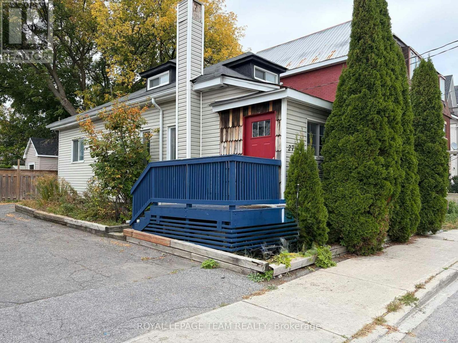 27 Poplar Street, Ottawa, ON, K1R 7M5 - 2