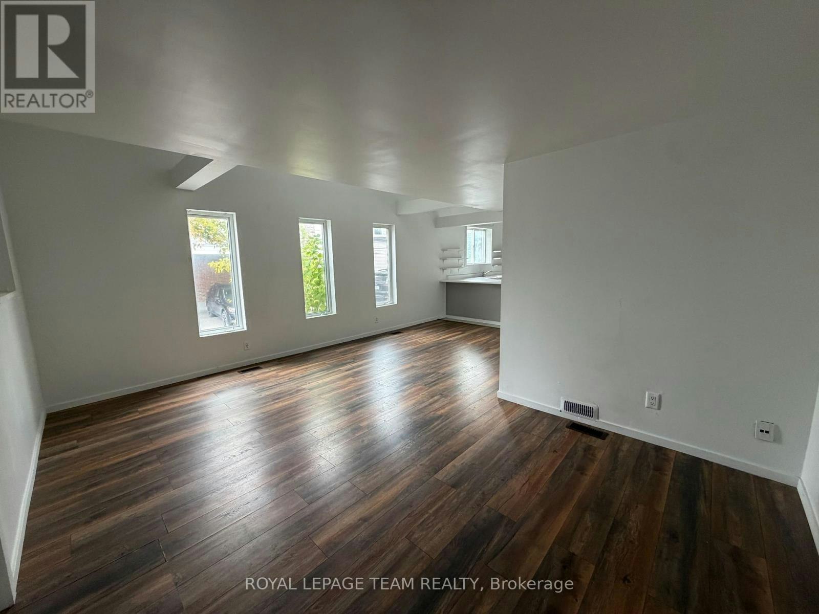 27 Poplar Street, Ottawa, ON, K1R 7M5 - 4