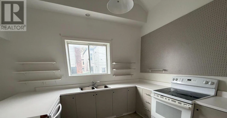 27 Poplar Street, Ottawa, ON, K1R 7M5 - 11