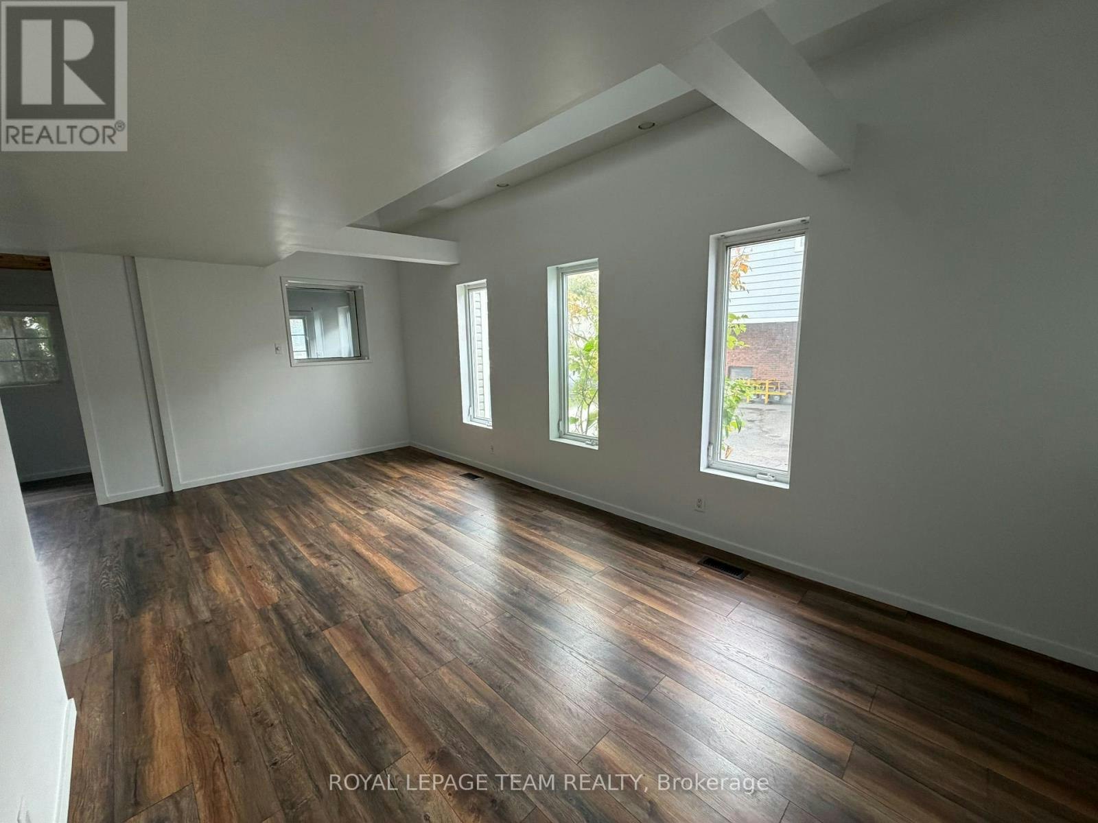 27 Poplar Street, Ottawa, ON, K1R 7M5 - 7