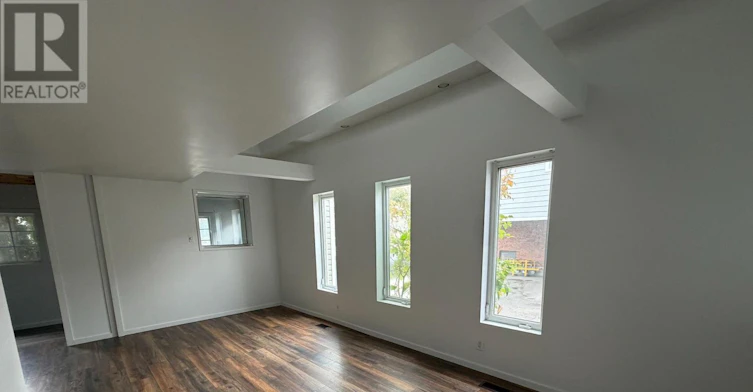 27 Poplar Street, Ottawa, ON, K1R 7M5 - 7