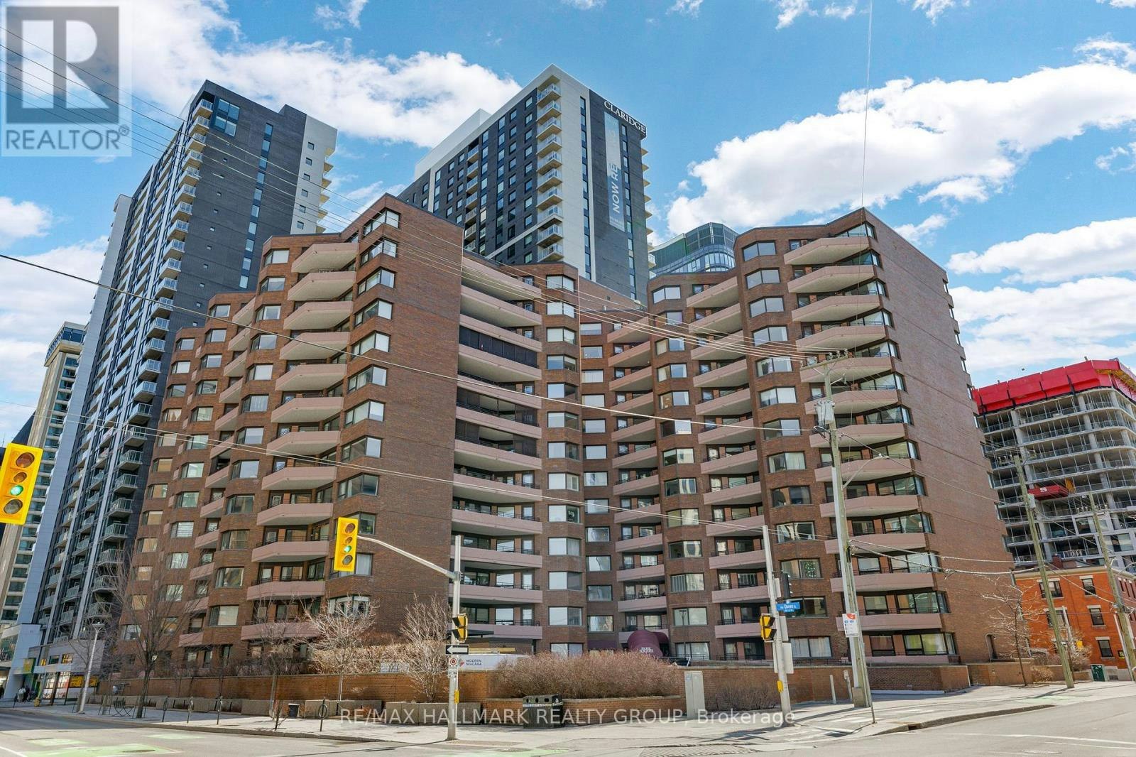 810-151 Bay Street, Ottawa, ON, K1R 7T2