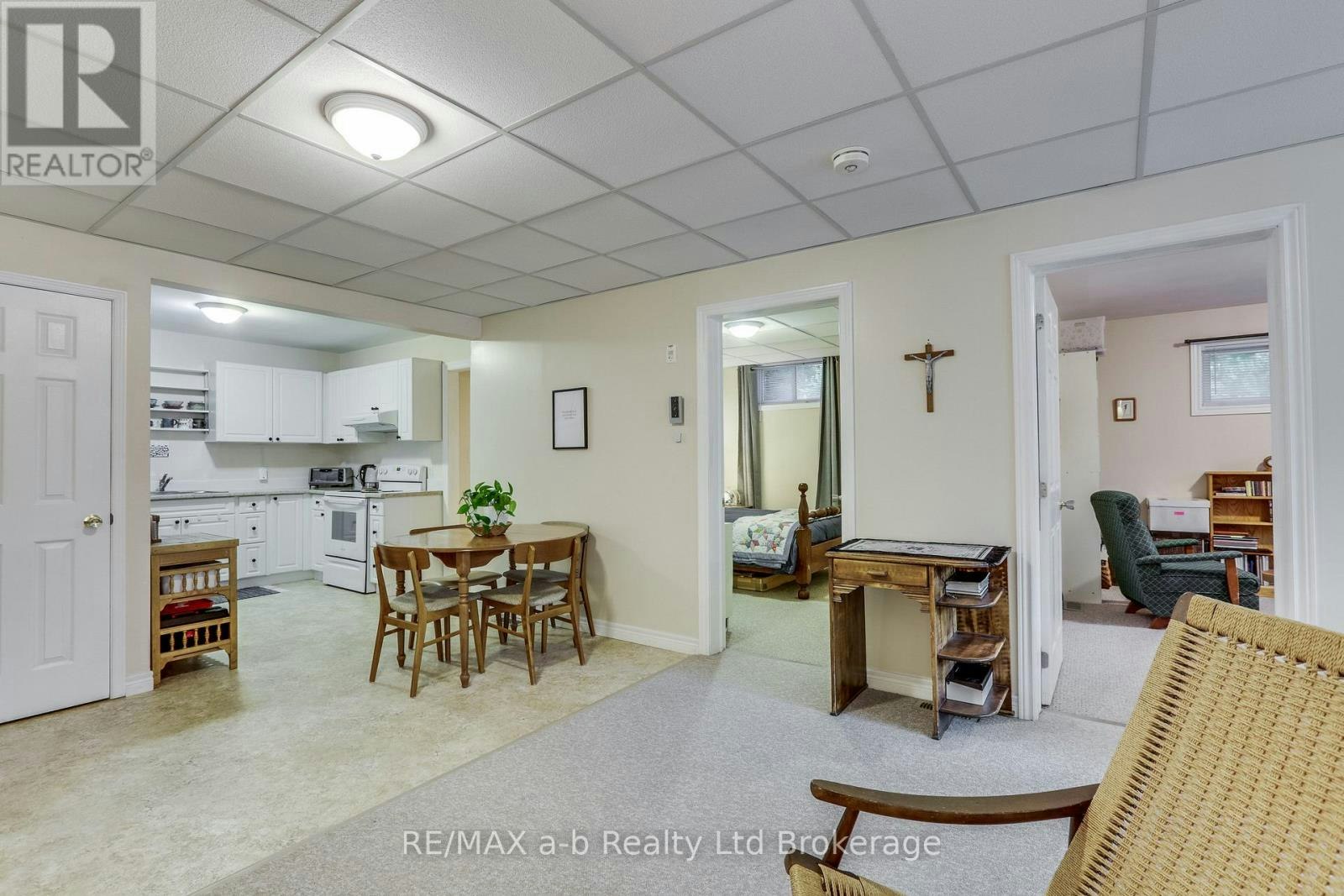 101-231 Wellington Street N, Woodstock, ON, N4S 6S1 - 7