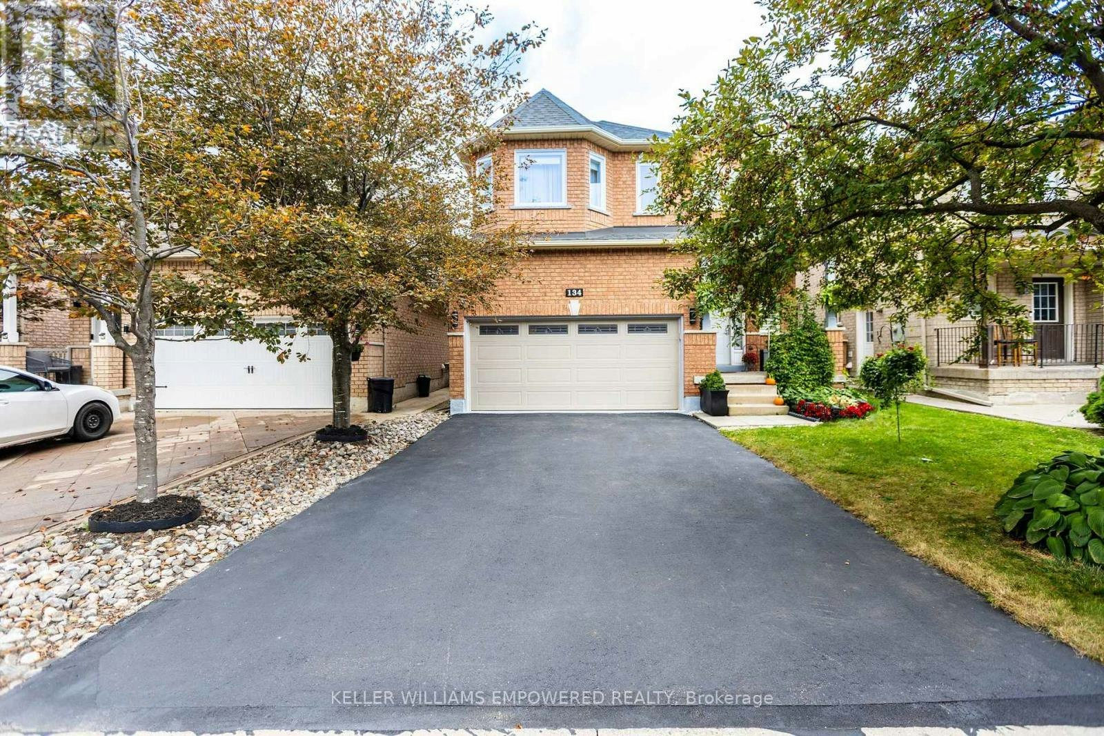 134 Queen Isabella Crescent, Vaughan, ON, L6A 3J7