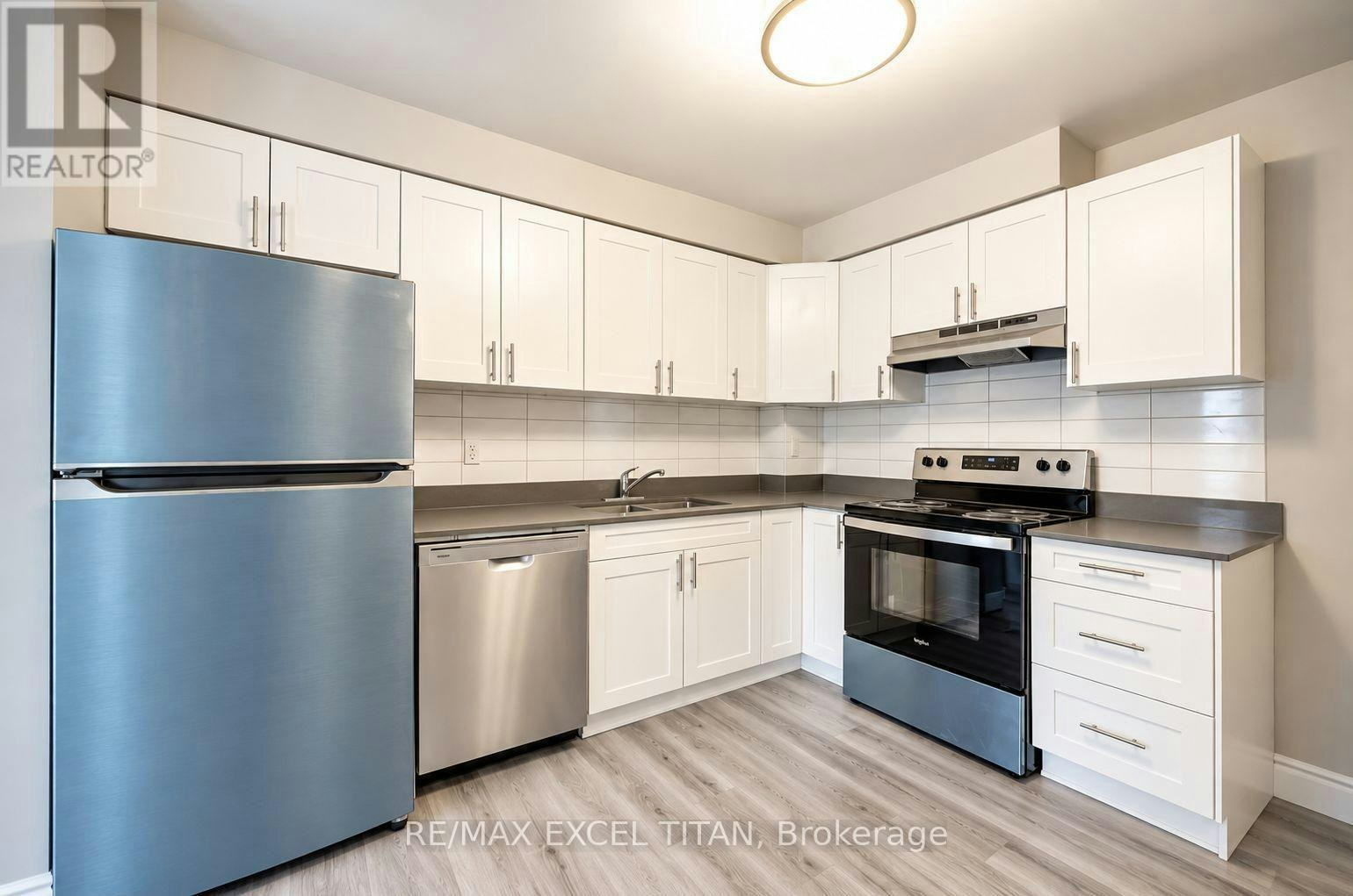 1251 White Oaks, Oakville, ON, L6H 2N6 - 3