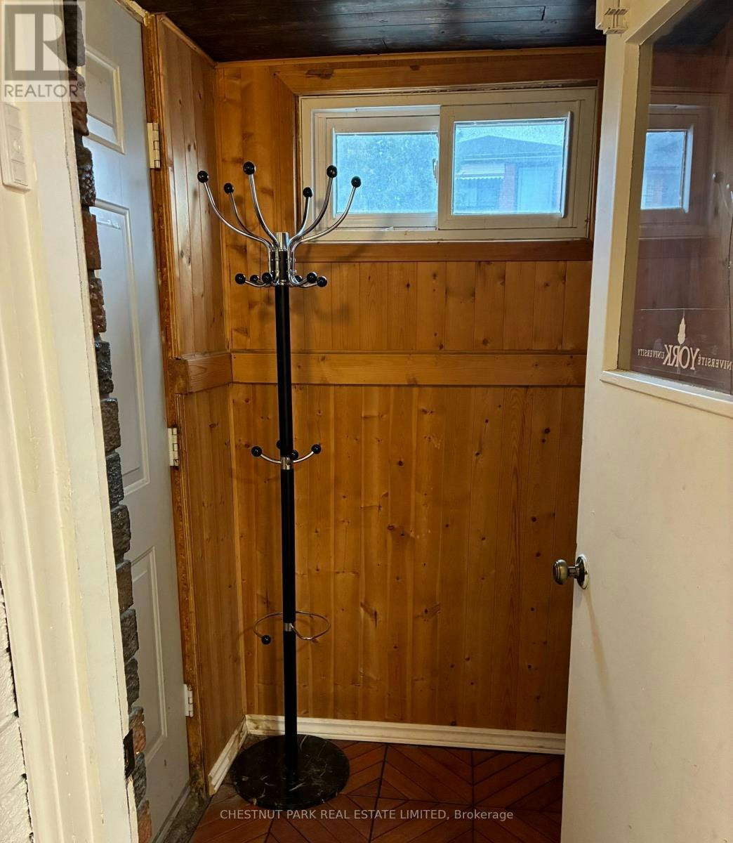 LOWER-173 Chambers Avenue, Toronto, ON, M6N 3M5 - 5