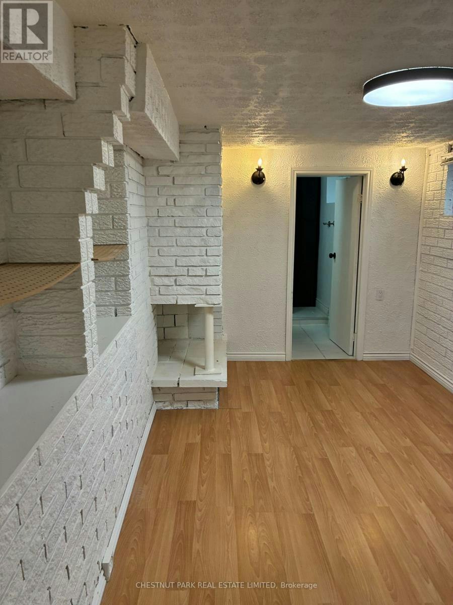 LOWER-173 Chambers Avenue, Toronto, ON, M6N 3M5 - 16