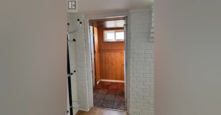 LOWER-173 Chambers Avenue, Toronto, ON, M6N 3M5 - 4