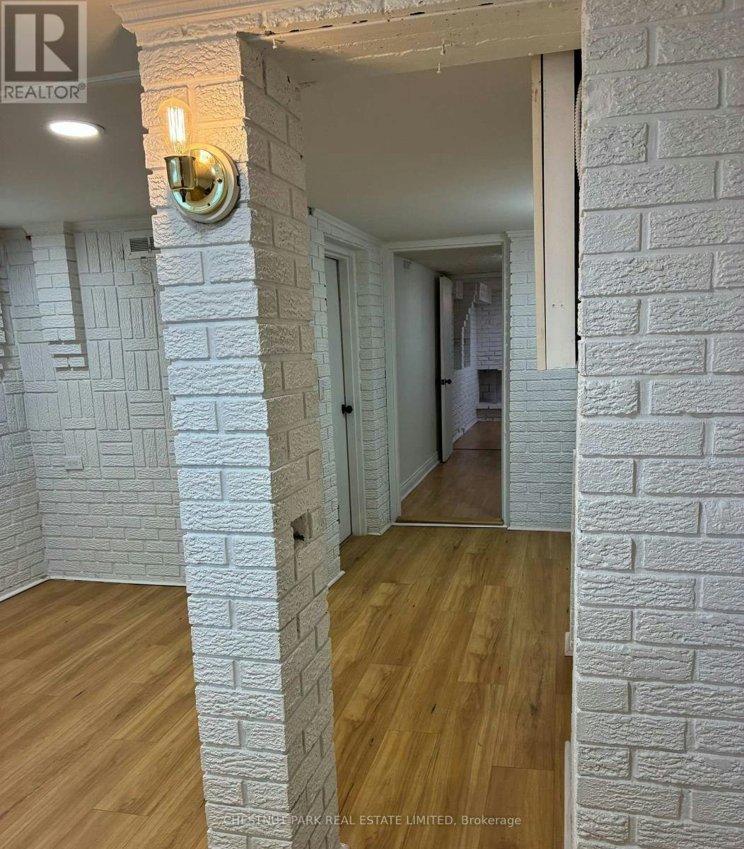 LOWER-173 Chambers Avenue, Toronto, ON, M6N 3M5 - 6