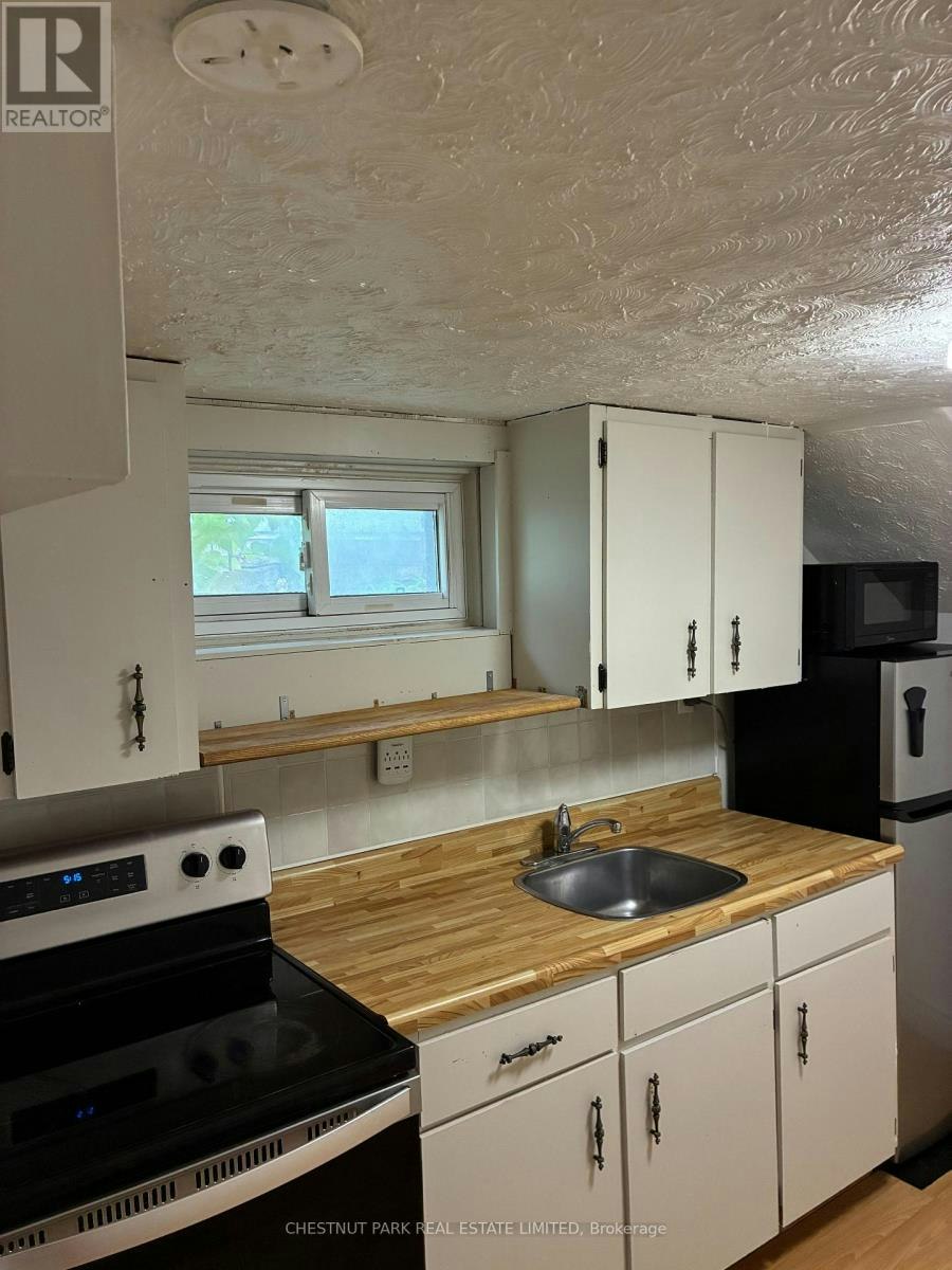 LOWER-173 Chambers Avenue, Toronto, ON, M6N 3M5 - 11