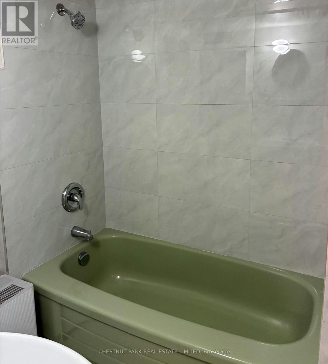 LOWER-173 Chambers Avenue, Toronto, ON, M6N 3M5 - 18