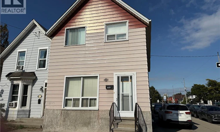 405 Cannon Street E