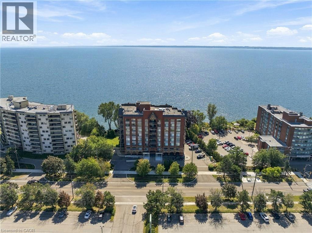 203-5340 Lakeshore Road, Burlington, ON, L7L 7A8