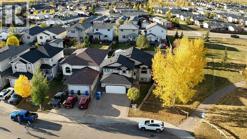 213 Coyote Crescent, Fort Mcmurray, AB, T9K 0C6