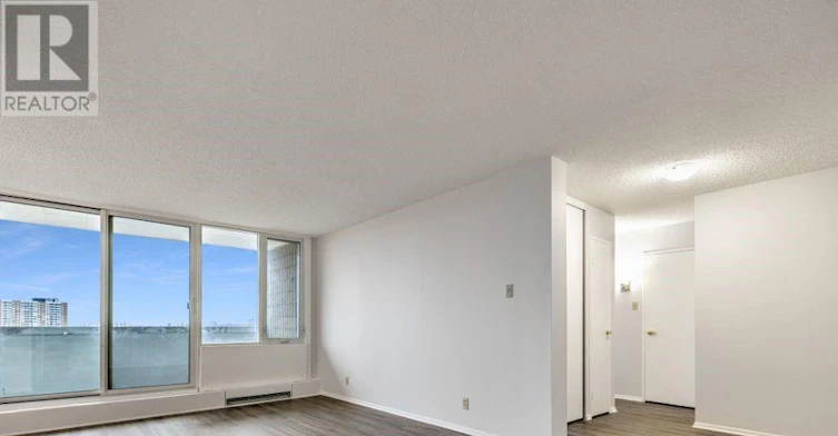 1402-2625 Regina Street, Ottawa, ON, K2B 5W8 - 4