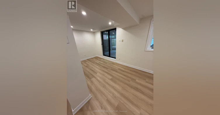208 Lake Promenade, Toronto, ON, M8W 1A8 - 8