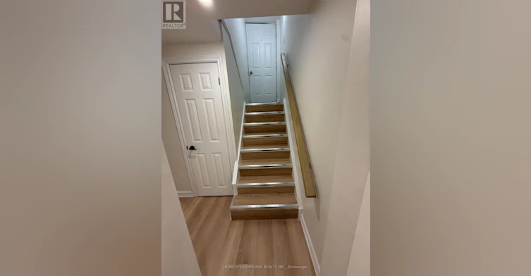 208 Lake Promenade, Toronto, ON, M8W 1A8 - 2
