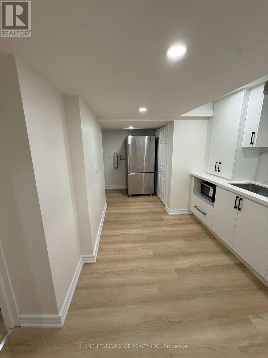 208 Lake Promenade, Toronto, ON, M8W 1A8 - 3