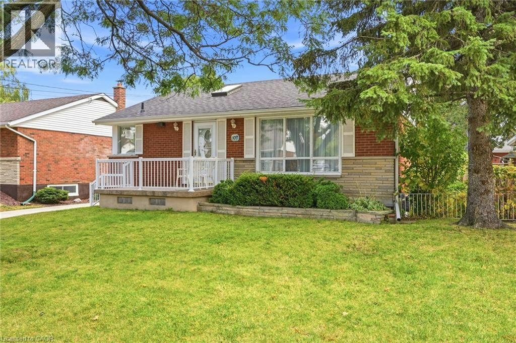 137 Terrace Drive, Hamilton, ON, L9A 2Y8