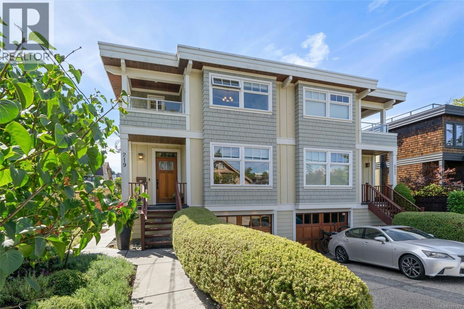 219 Michigan Street, Victoria, BC, V8V 1R4