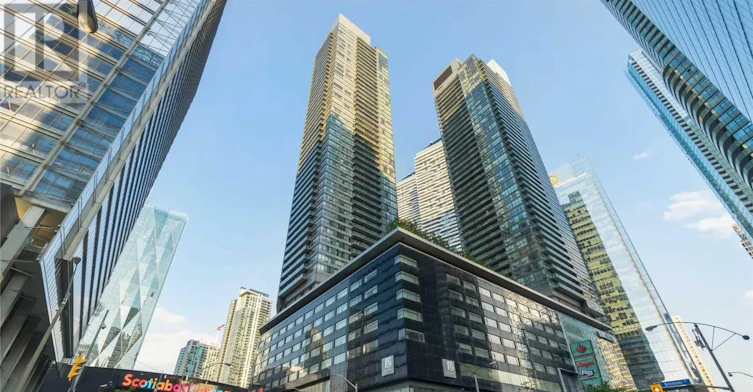 4909-65 Bremner Boulevard, Toronto, ON, M5J 0A7