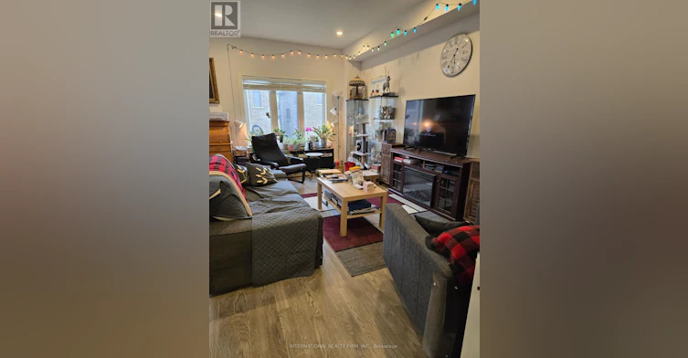 10 Gord Matthews Way, Uxbridge, ON, L9P 0E9 - 8