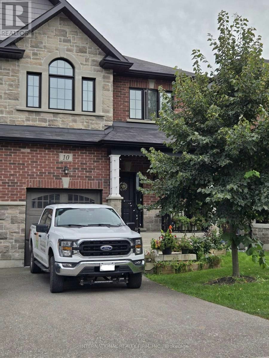 10 Gord Matthews Way, Uxbridge, ON, L9P 0E9 - 3