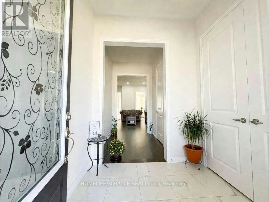 16 Sam Battaglia Crescent, Georgina, ON, L0E 1R0 - 3