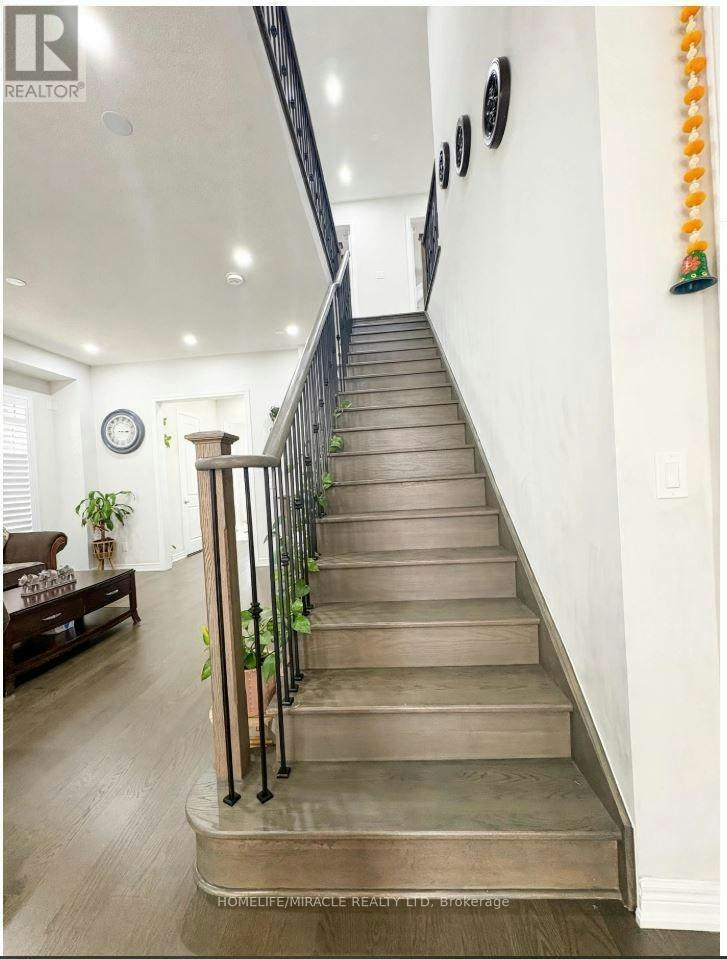 16 Sam Battaglia Crescent, Georgina, ON, L0E 1R0 - 10
